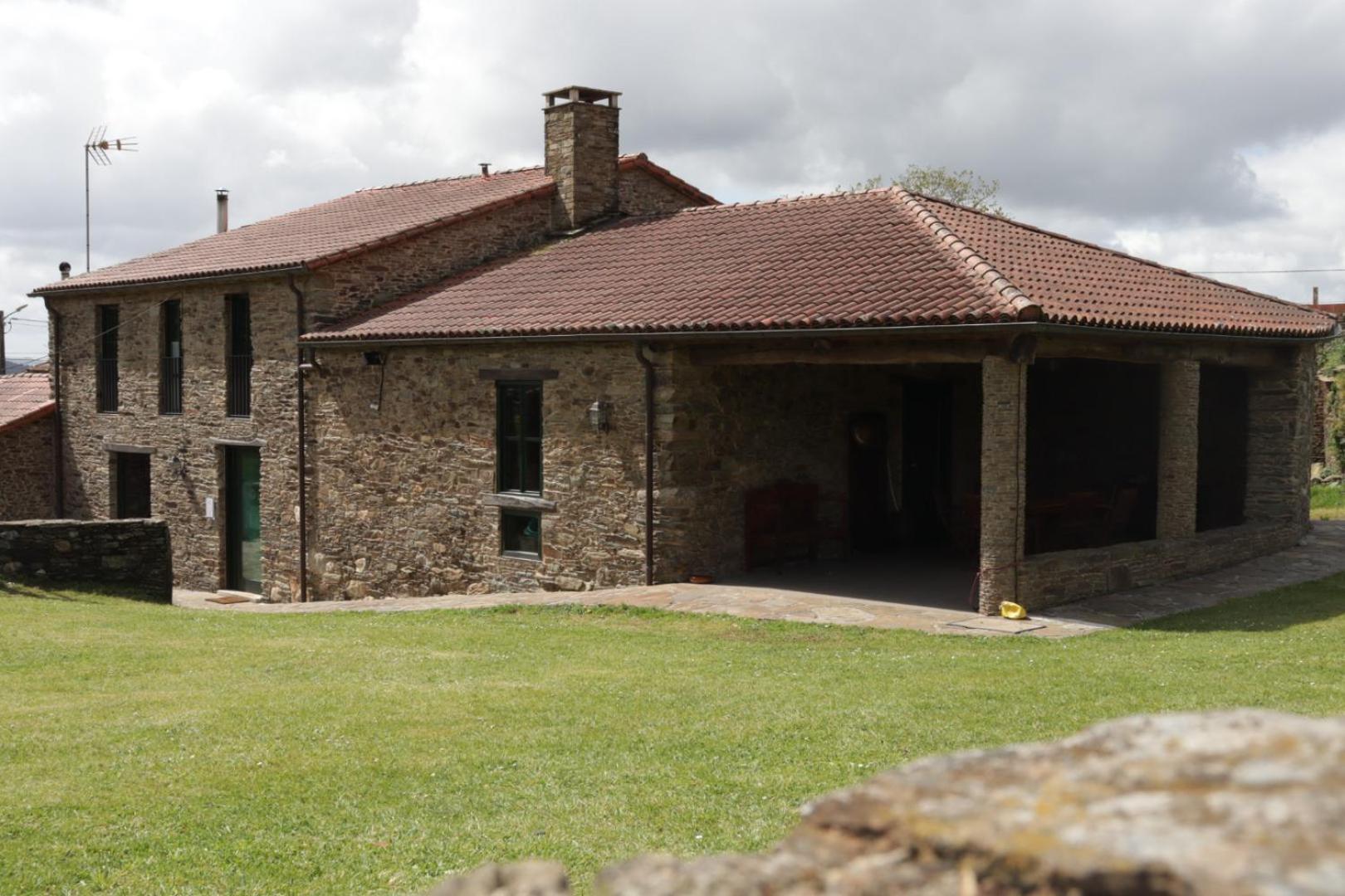 Fogar De Lecer Guest House Arzua Exterior photo