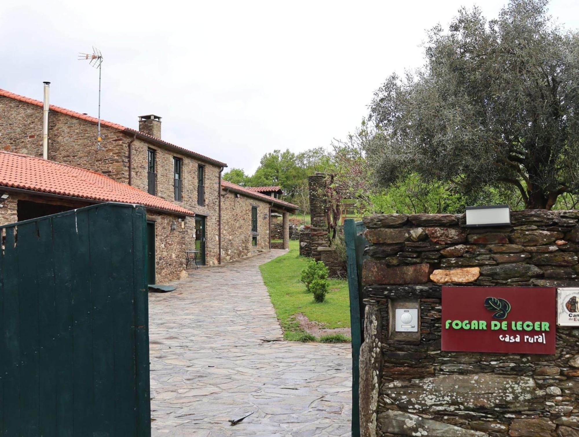 Fogar De Lecer Guest House Arzua Exterior photo